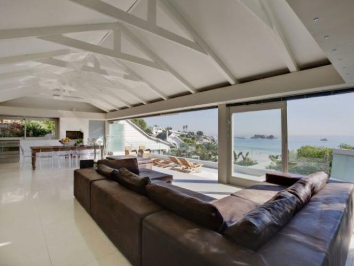 To Let 4 Bedroom Property for Rent in Clifton Western Cape